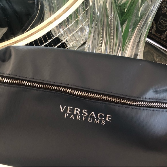 - Versace - Picture 6 of 13